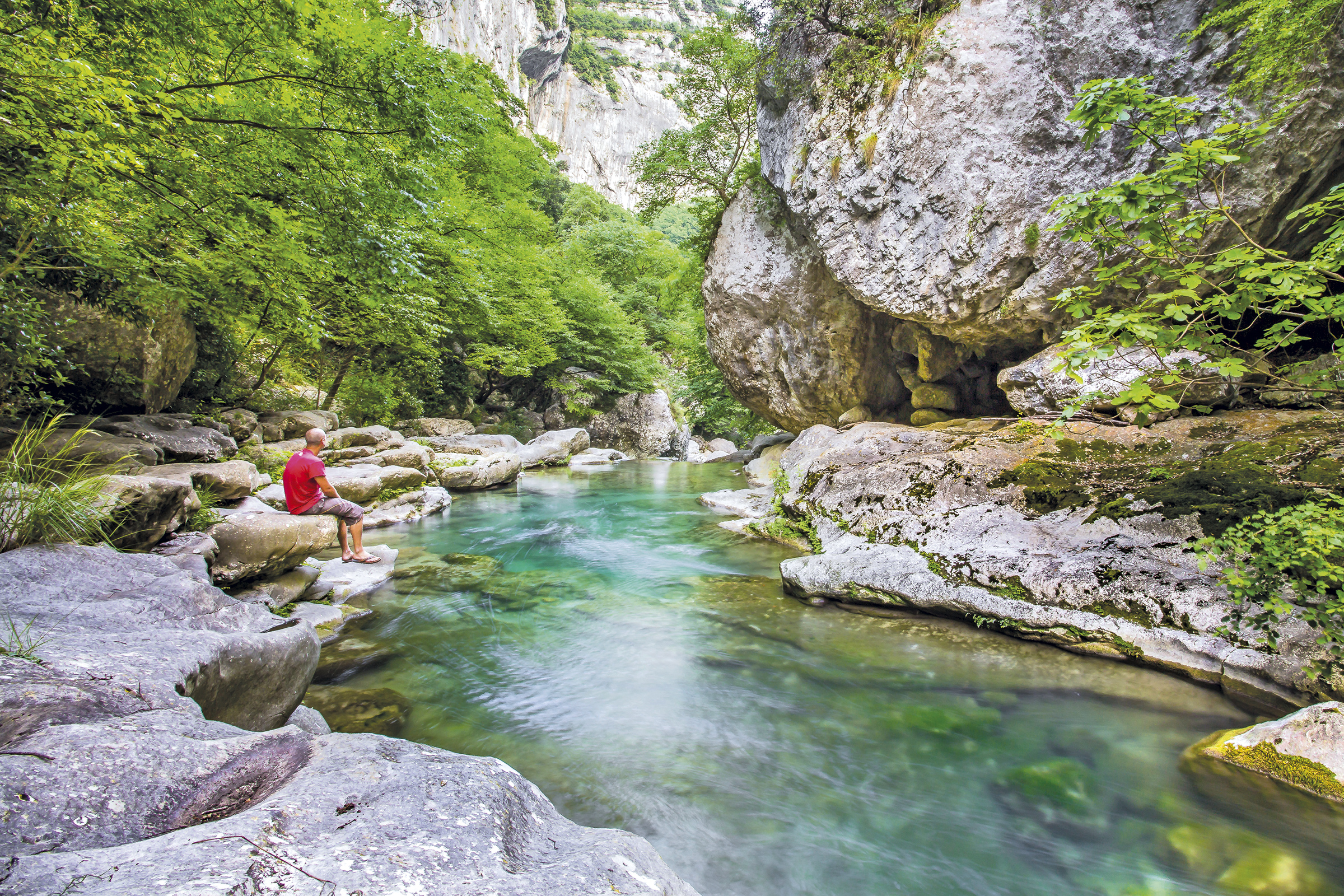 Gorges du Loup proche camping la pinede