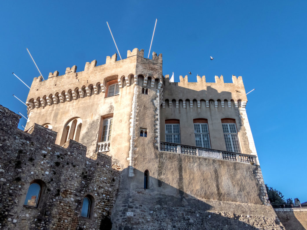 Château Grimaldi au Haut de Cagnes à Cagnes sur Mer sur la Cô