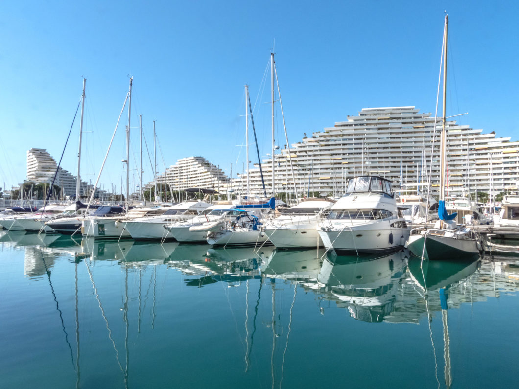 Port de marina baie des anges à Villeneuve Loubet sur la Côte