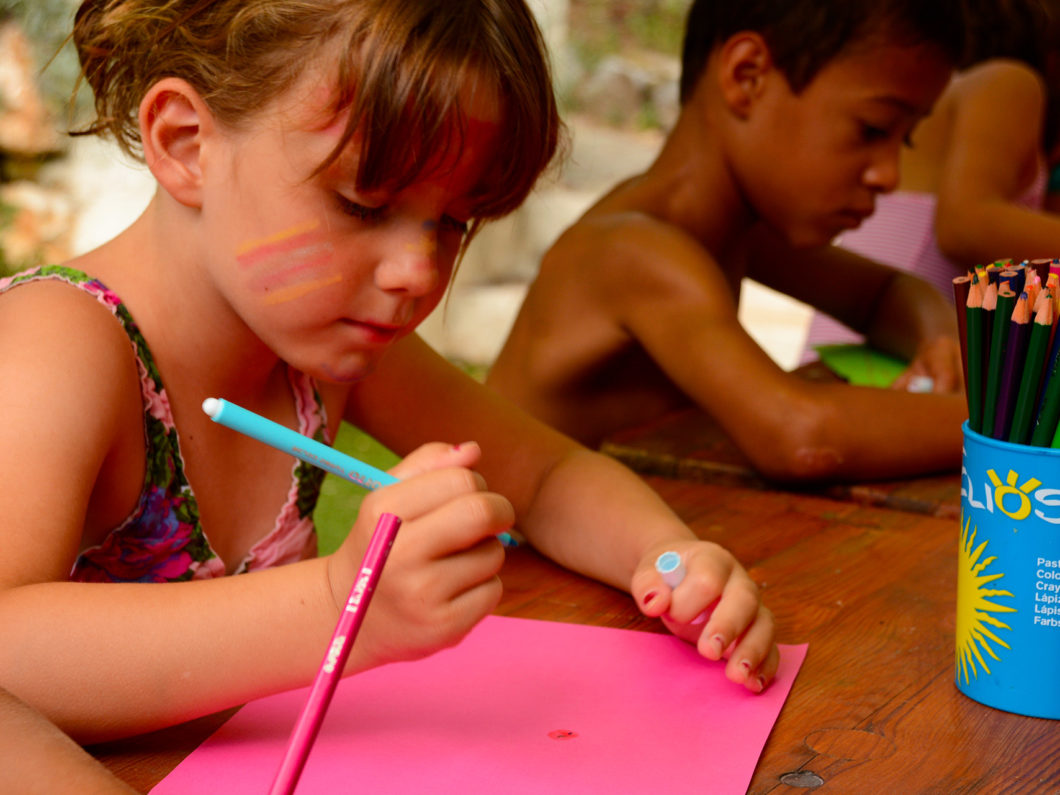 club enfants atelier creatif pinede