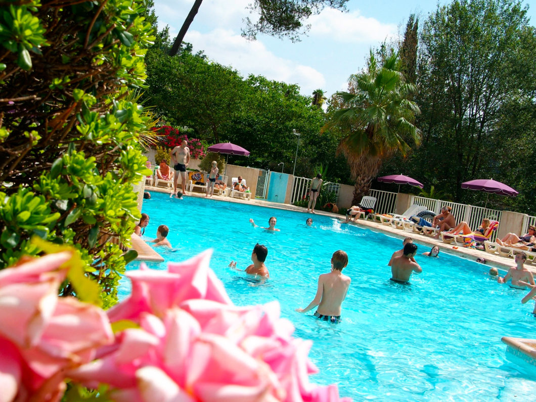 piscine chauffe camping pinede cote azur 2